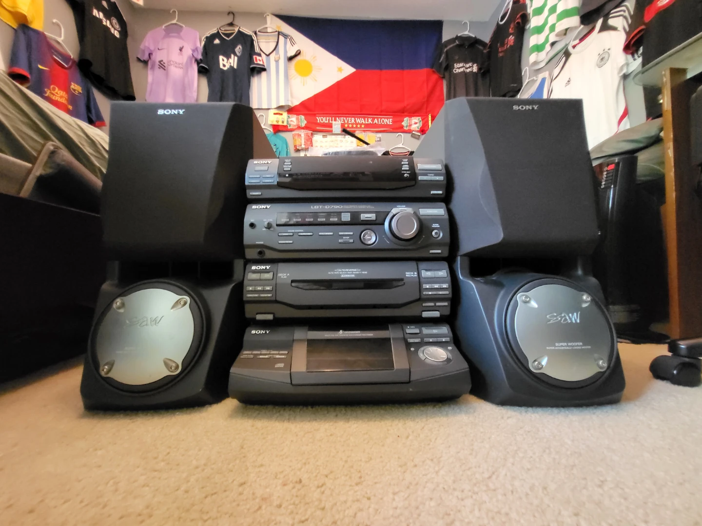 Sony LBT-D790 Hi-fi Stereo System with a pair of subwoofers