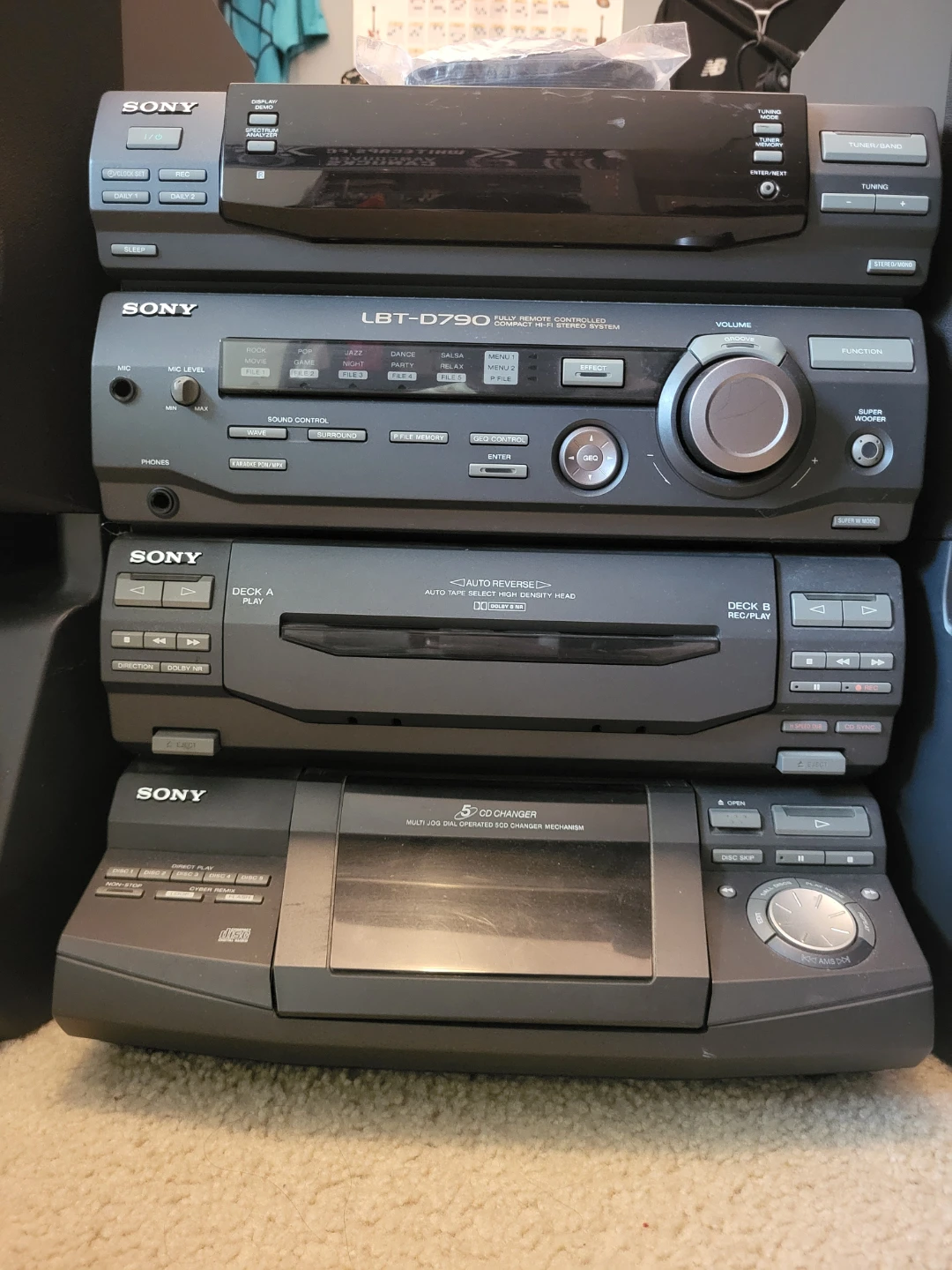 Sony LBT-D790 Hi-fi Stereo System with a pair of subwoofers - photo 2