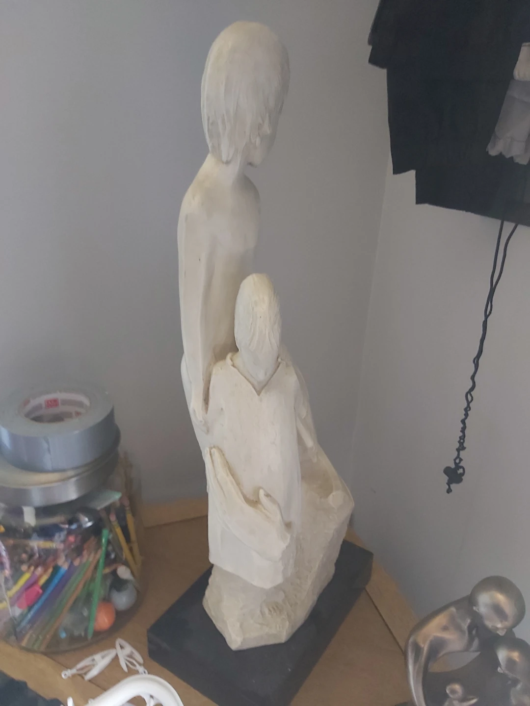 Figurine Sculpture of Family - photo 3
