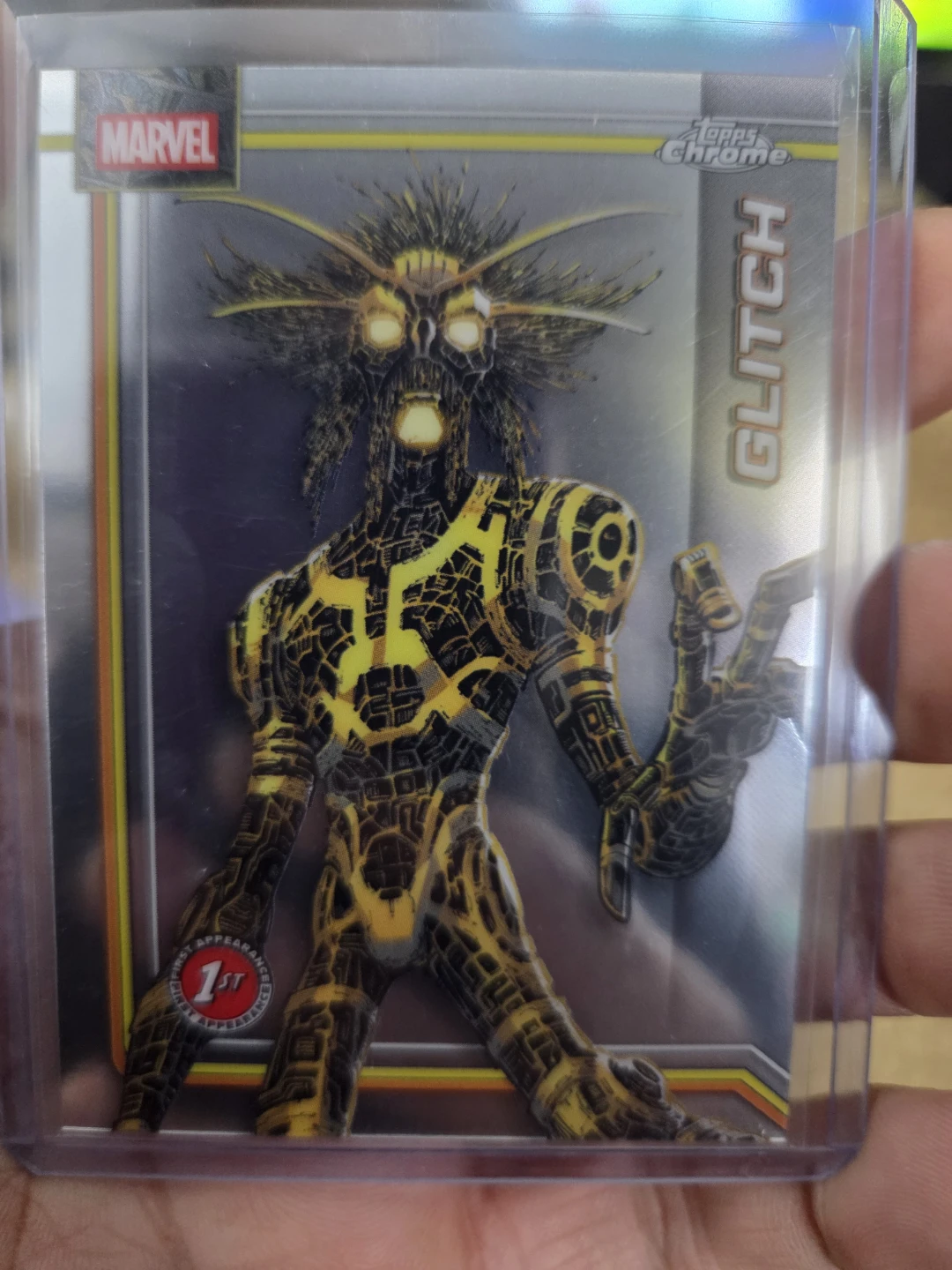 2026 Topps Chrome Marvel Glitch Trading Card
