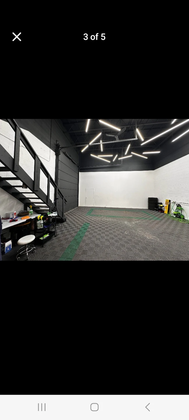 Interlock ribbed garage floor tiles