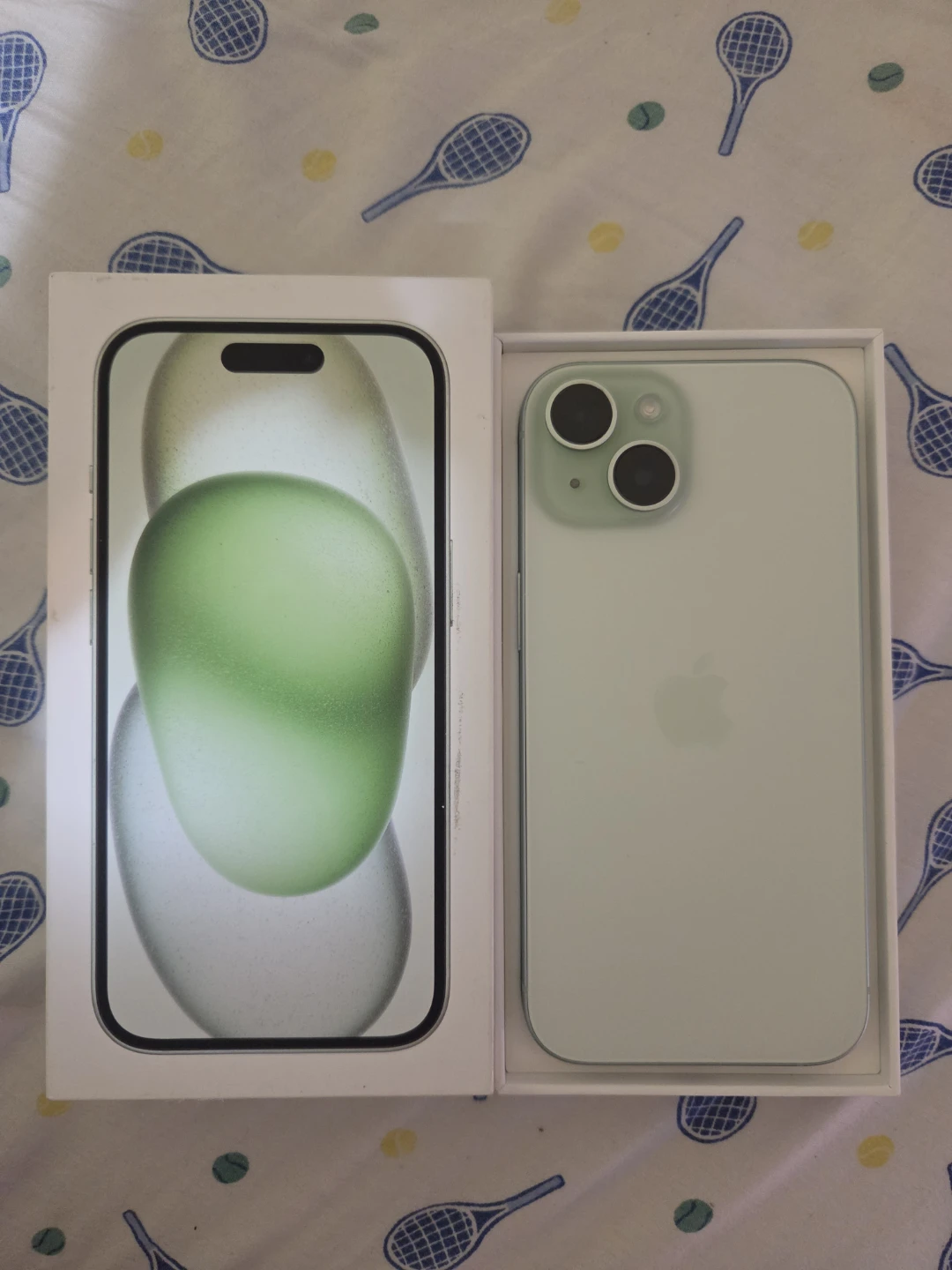 iPhone 15 512gb green - photo 2