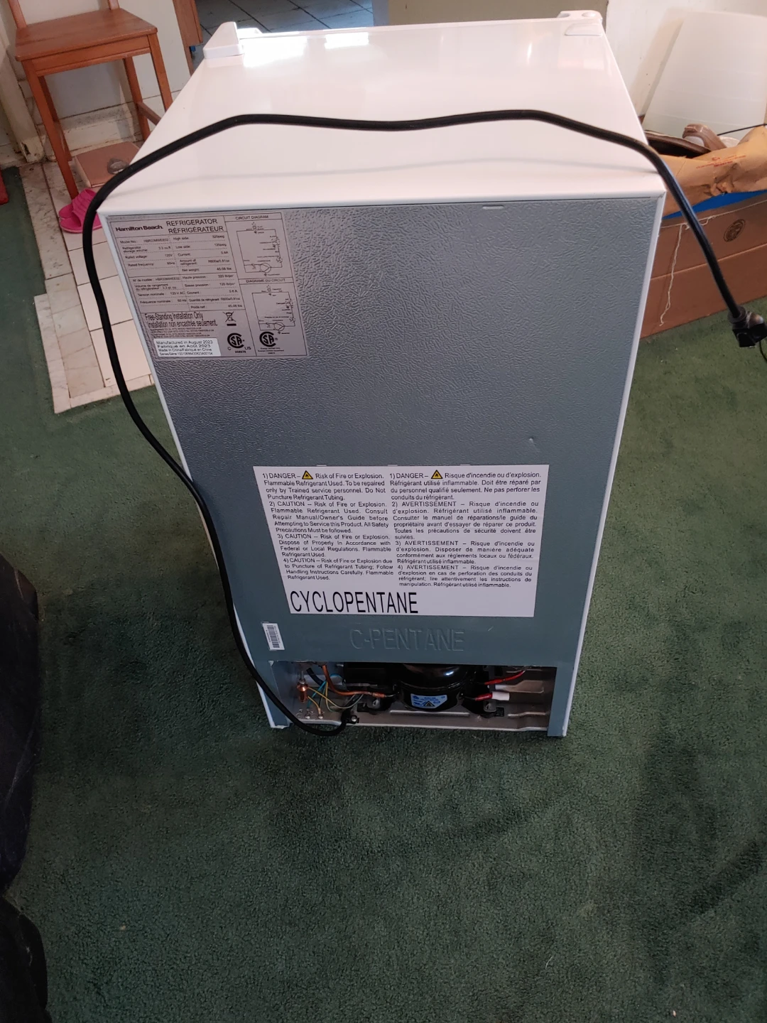 Hamilton Beach Compact Refrigerator HBR33MWEE02 - photo 4