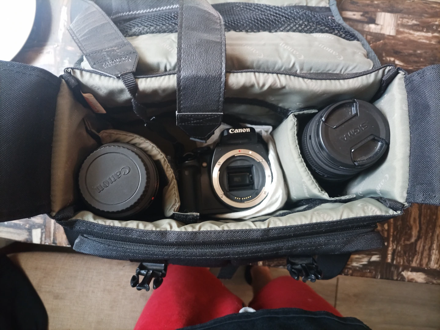 Canon DSLR Camera with Multiple Lenses and Bag