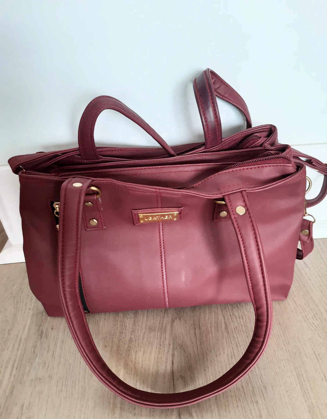 Maroon Faux Leather Tote Bag with Multiple Compartments - photo 2