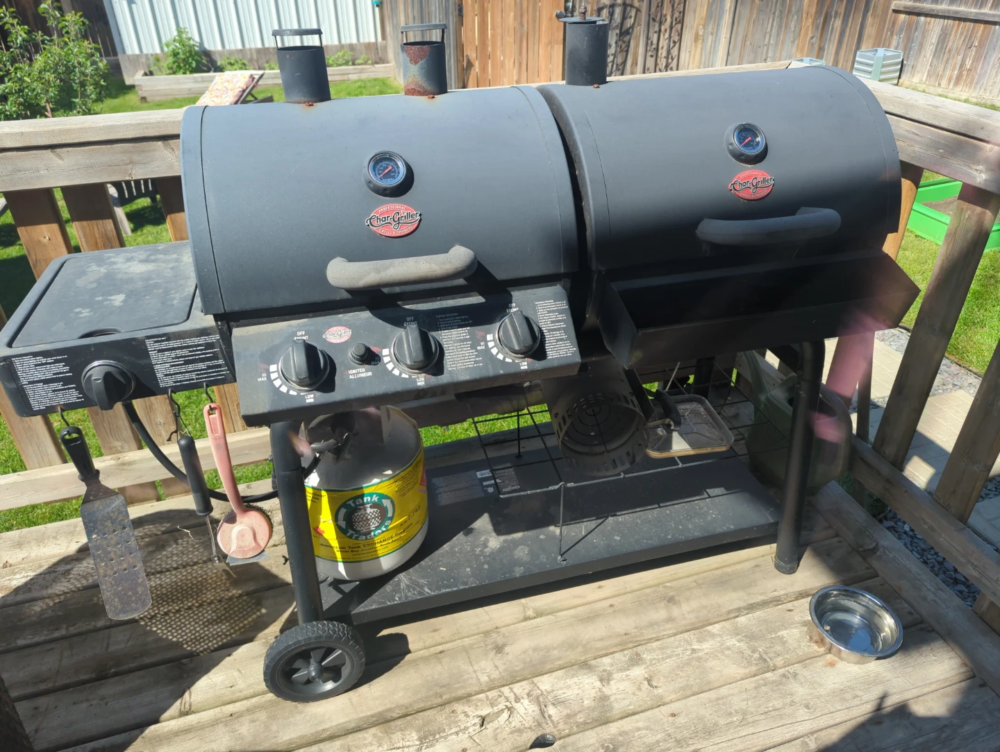 Char-Griller Duo Propane Gas & Charcoal Grill