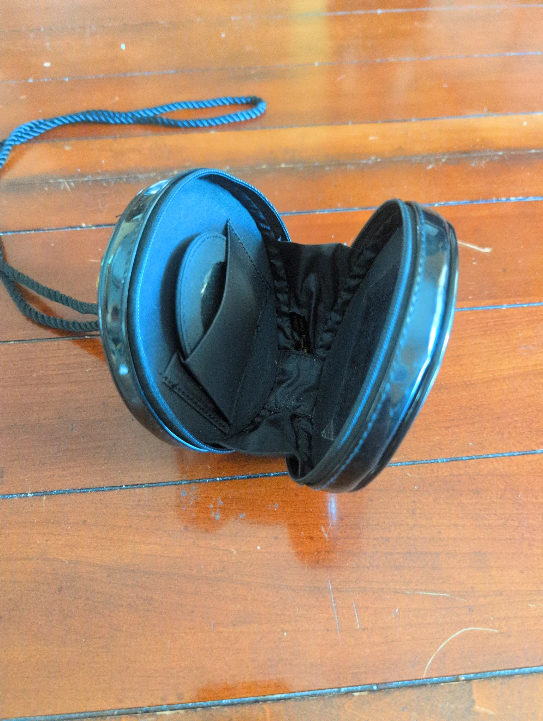Black Round Evening Bag with Mirror - photo 2