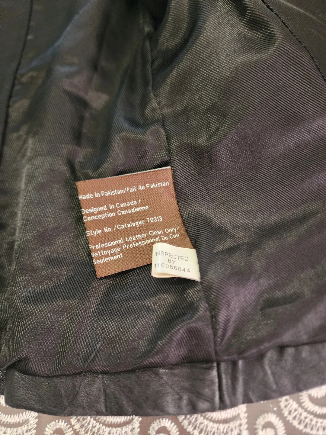Danier Black Genuine Leather Jacket - photo 2