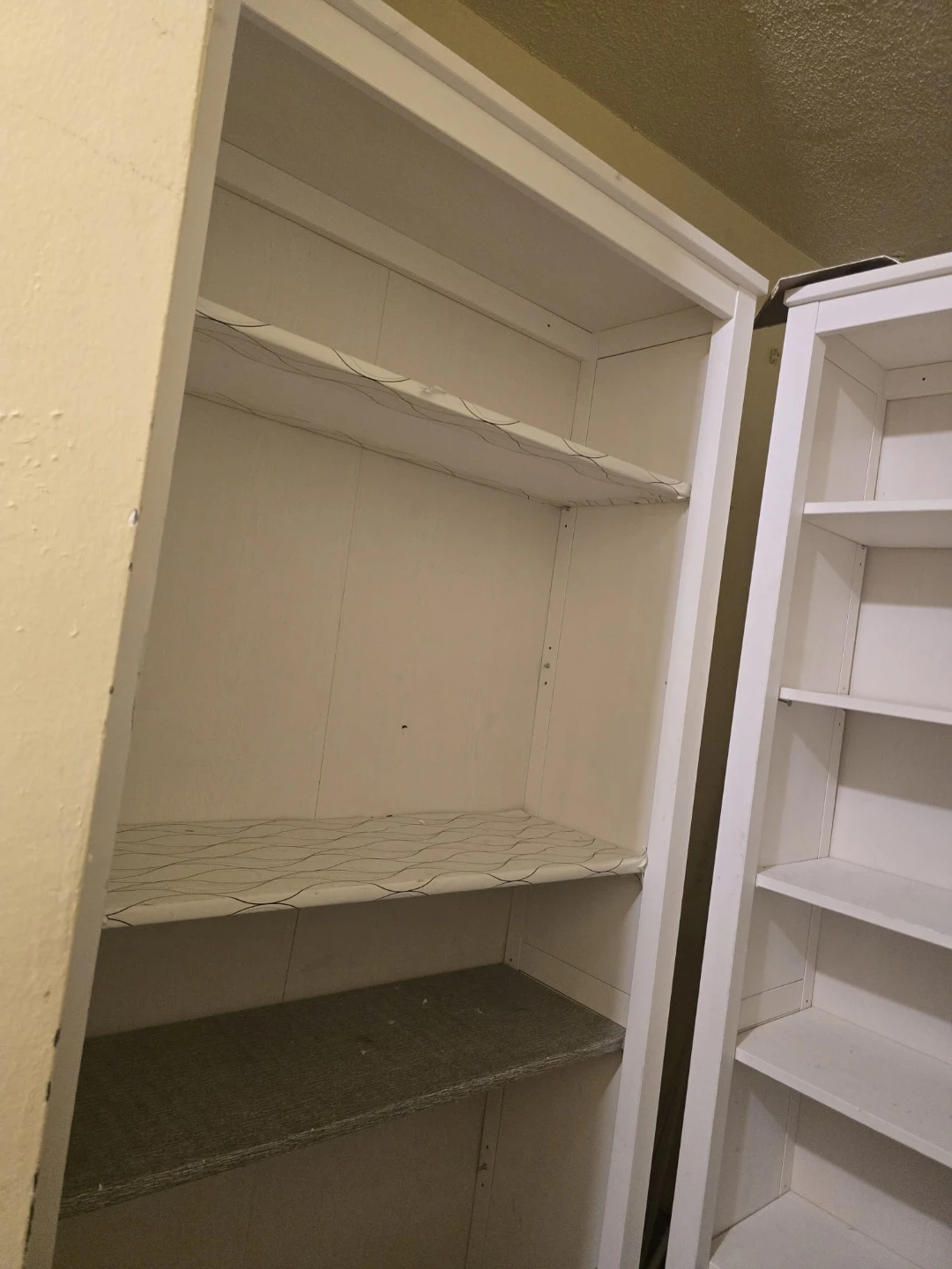 White storage shelf - photo 4