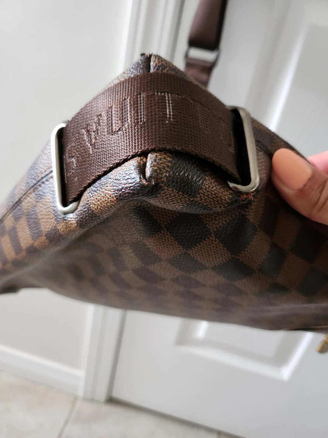 Louis Vuitton Messenger Bag - photo 3