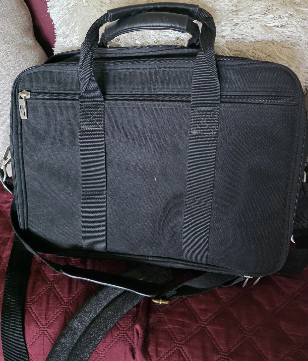 American Tourister Black Briefcase - photo 2