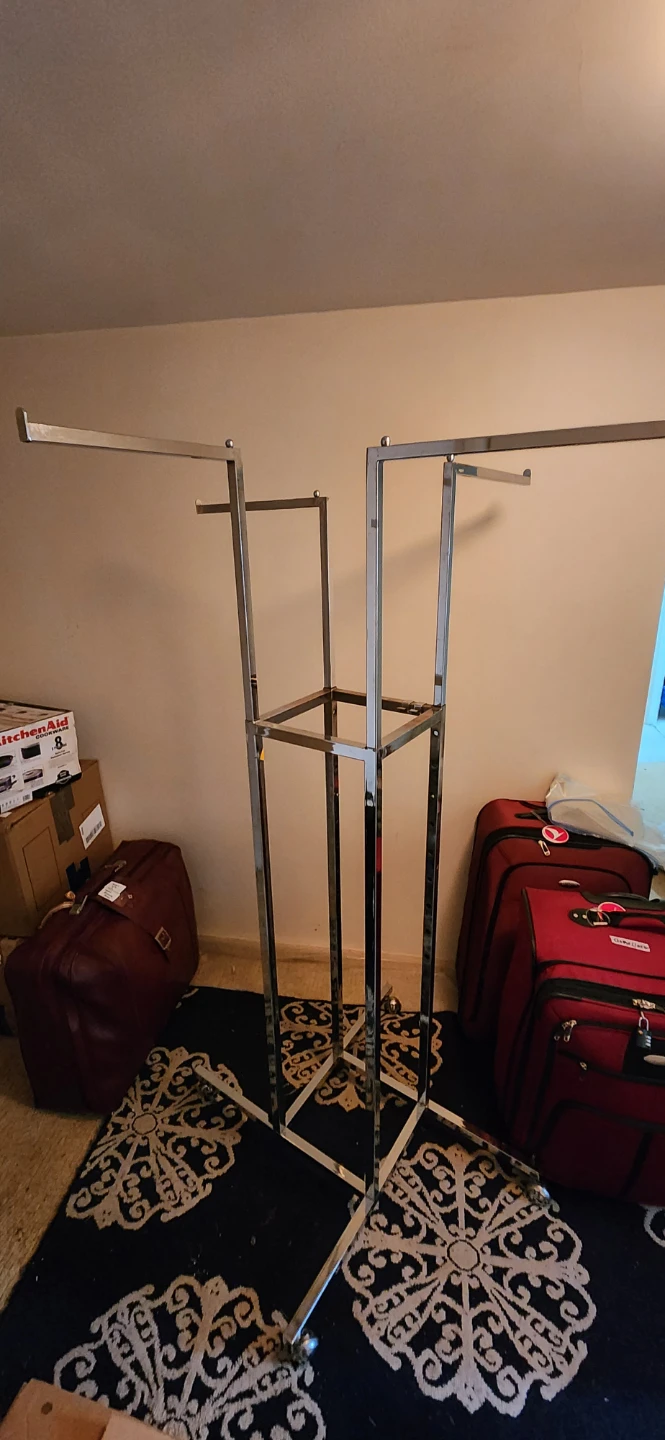 Chrome Metal Garment Rack Display Stand