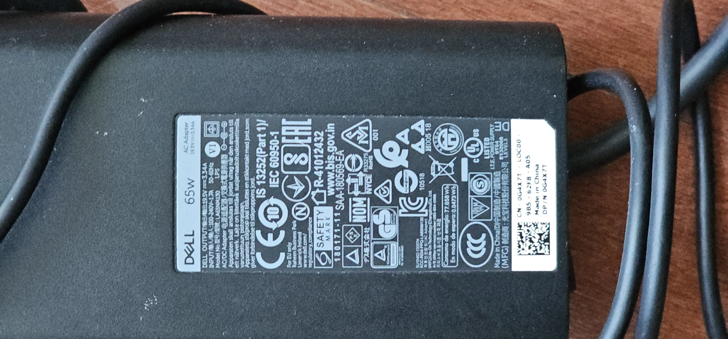 Dell 65W Laptop Charger - photo 2