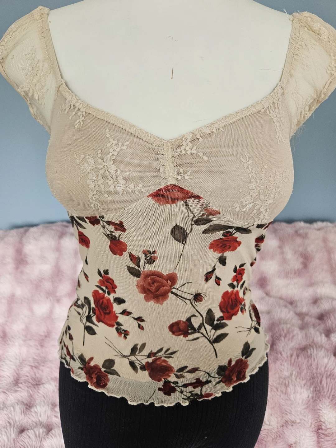 lace rose print top
