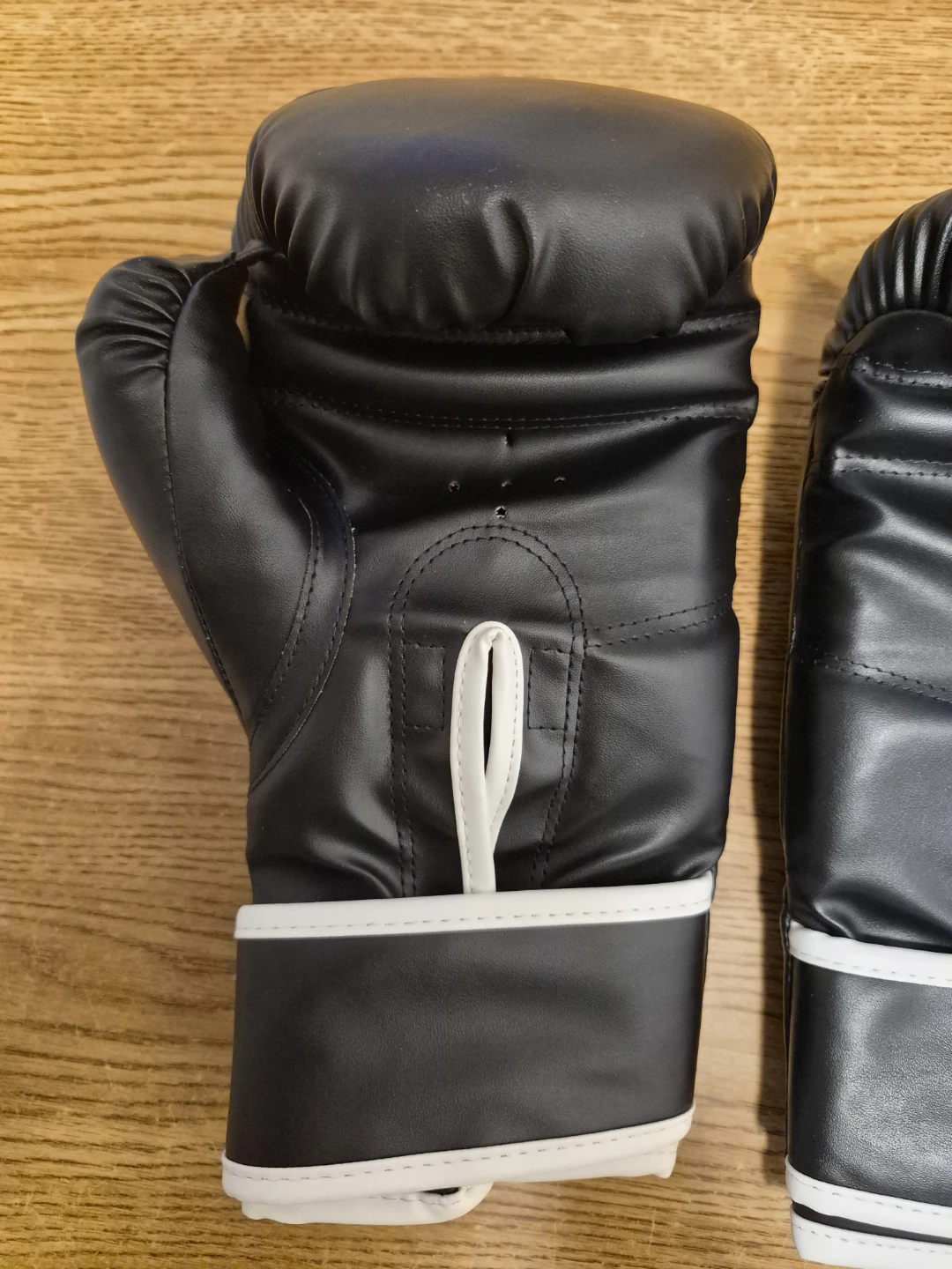 Everlast Boxing Gloves - BRAND NEW - photo 3