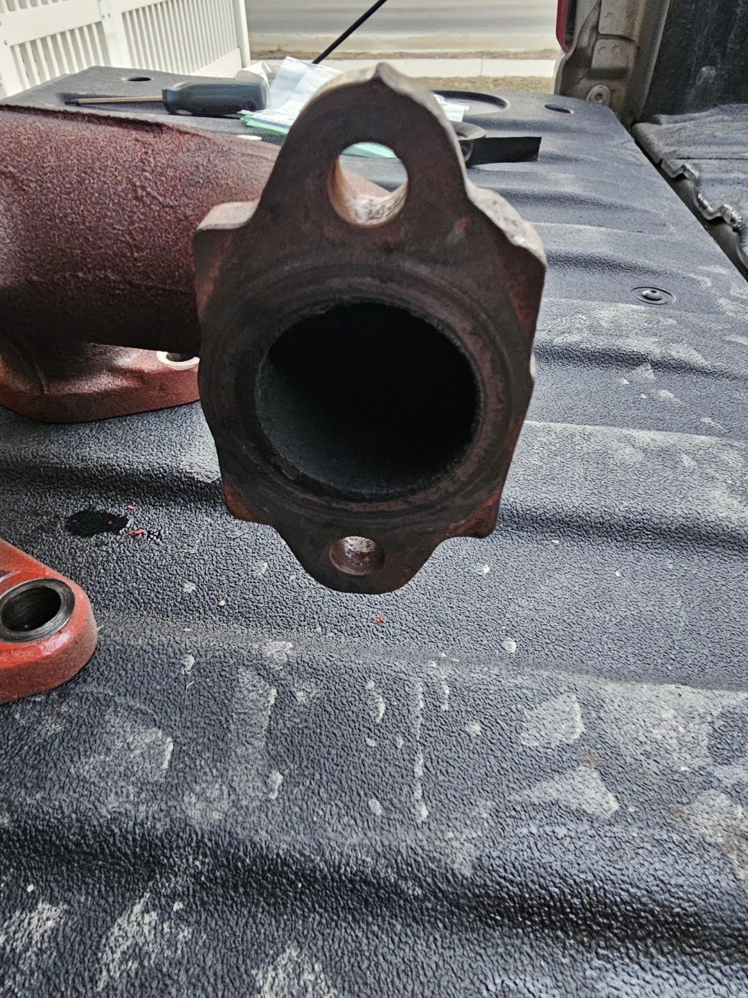 Exhaust Manifold 6564143 with bolts, spacers and heat shields - photo 2