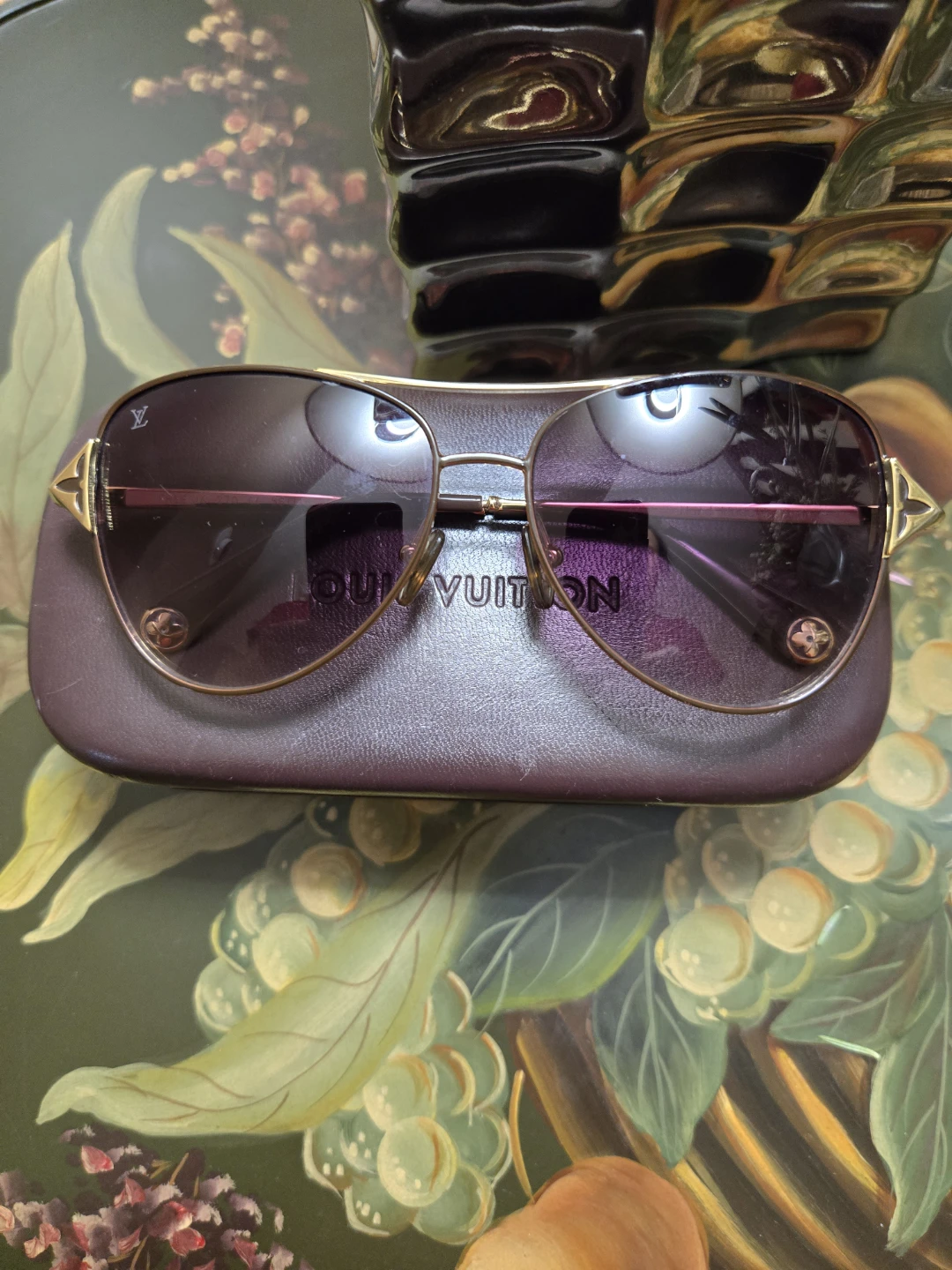 Louis Vuitton Aviator Sunglasses Gold Frame
