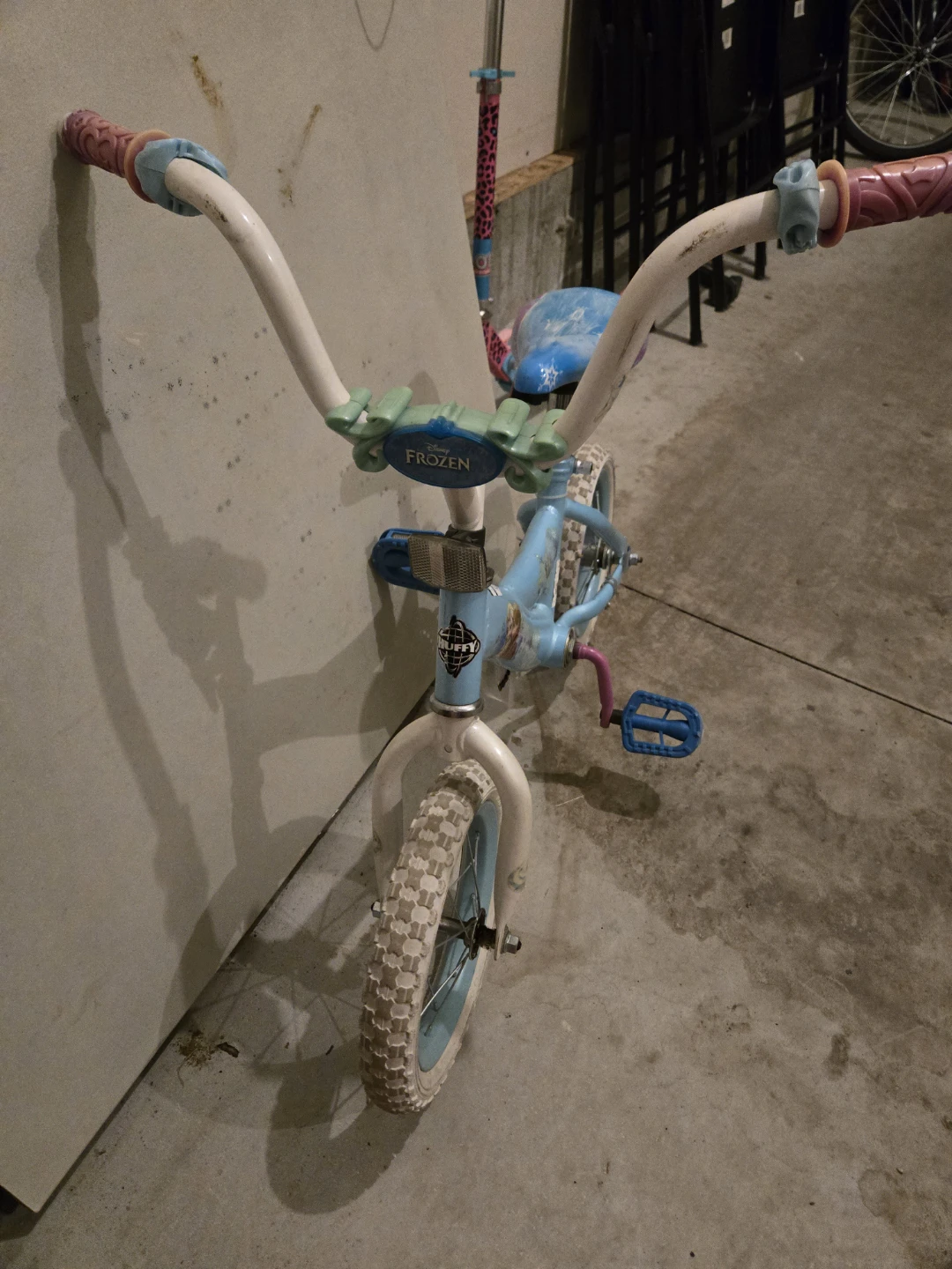 LOL Surprise Scooter & Disney Frozen Bike - photo 3