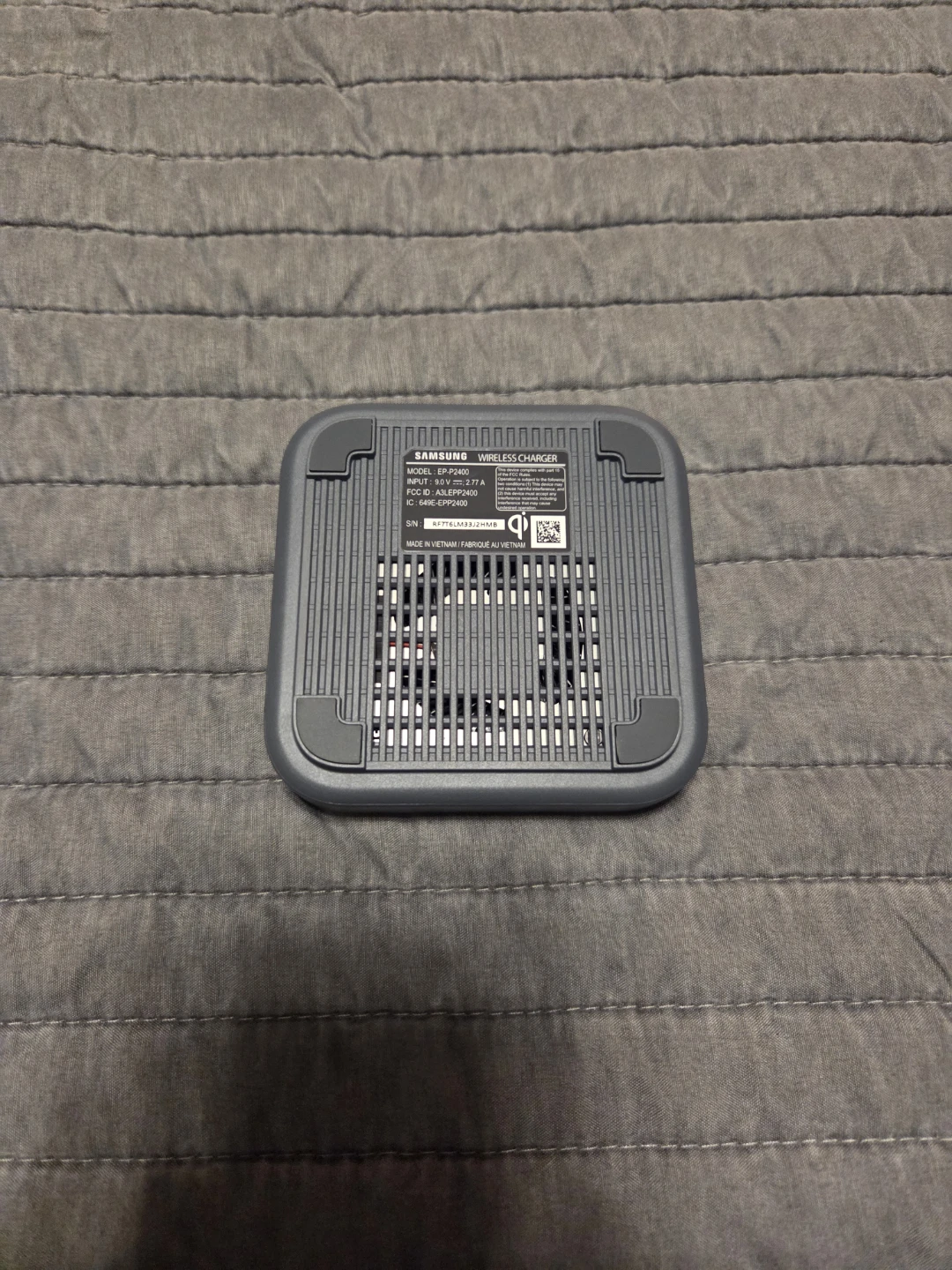 Samsung Wireless Charger - photo 2