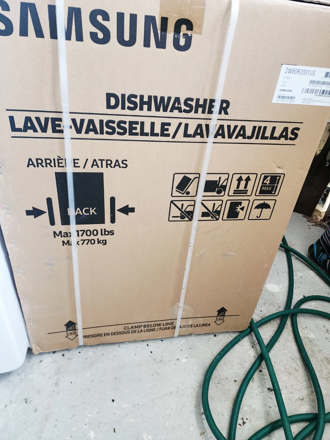 Samsung DW80R2031US Dishwasher