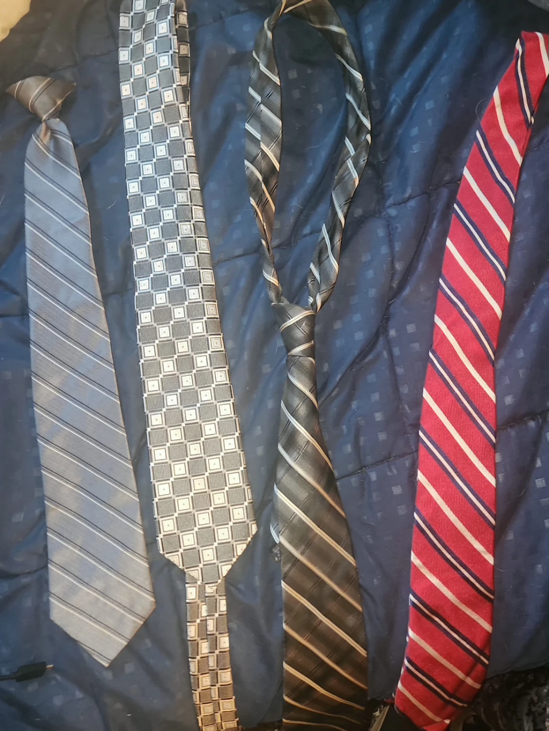 Set of 4 Men's Neckties