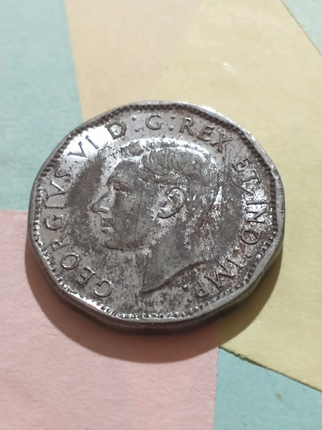 1945 Canada 5 Cent Victory Coin - photo 3