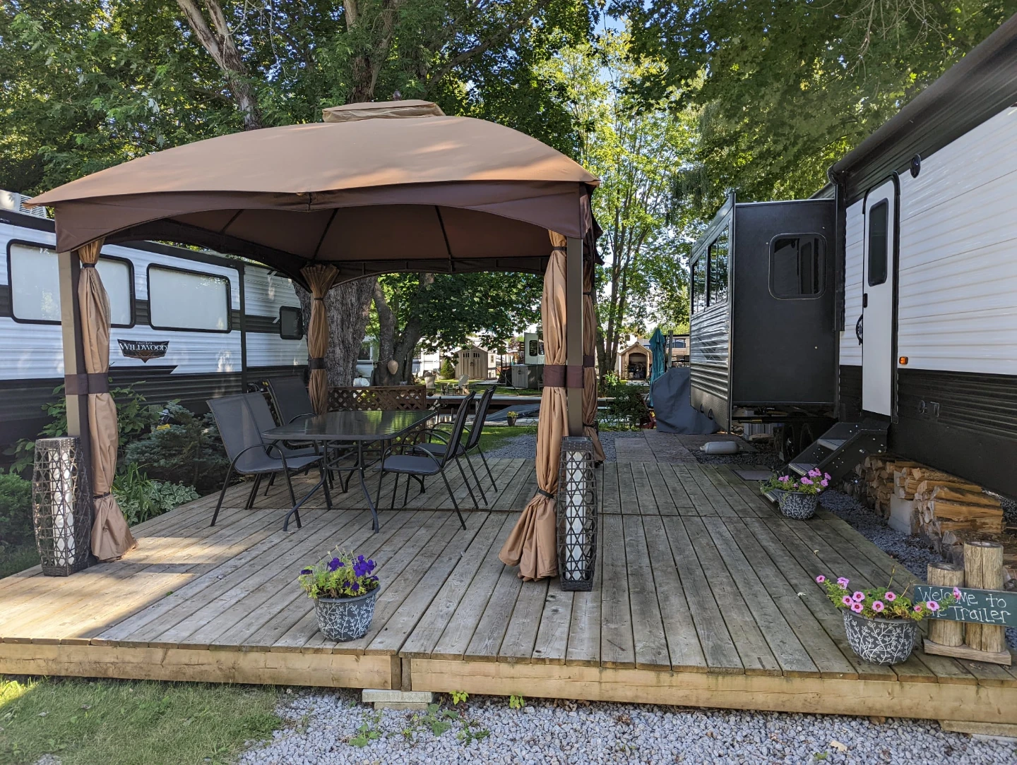 Trailer at Balsam Lake