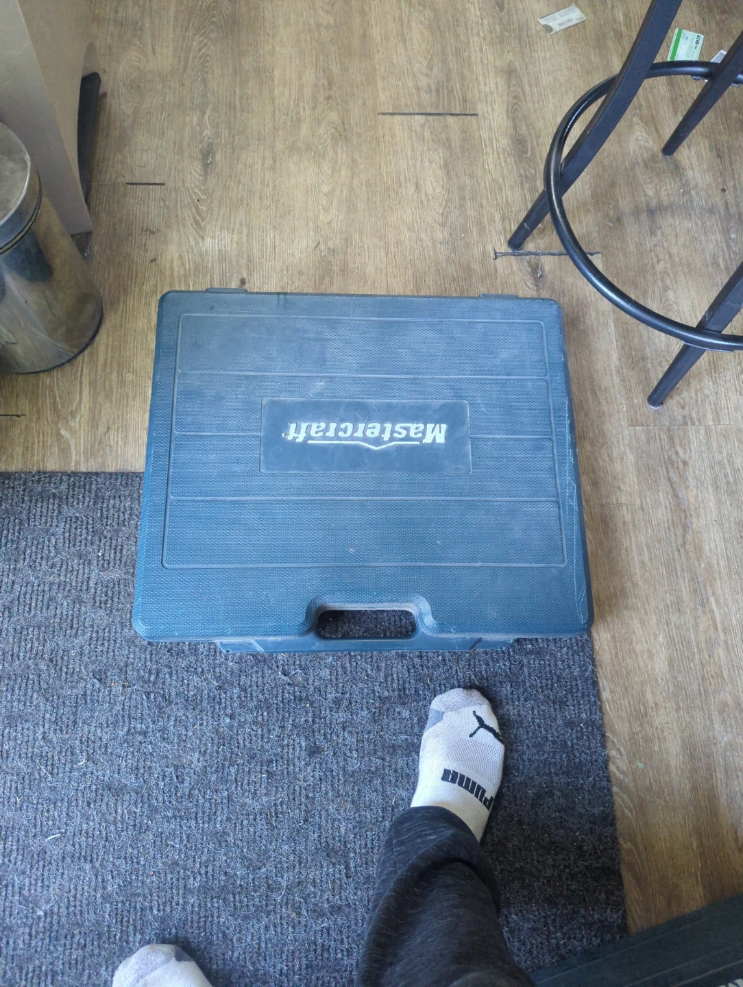 Mastercraft pneumatic flooring nailer