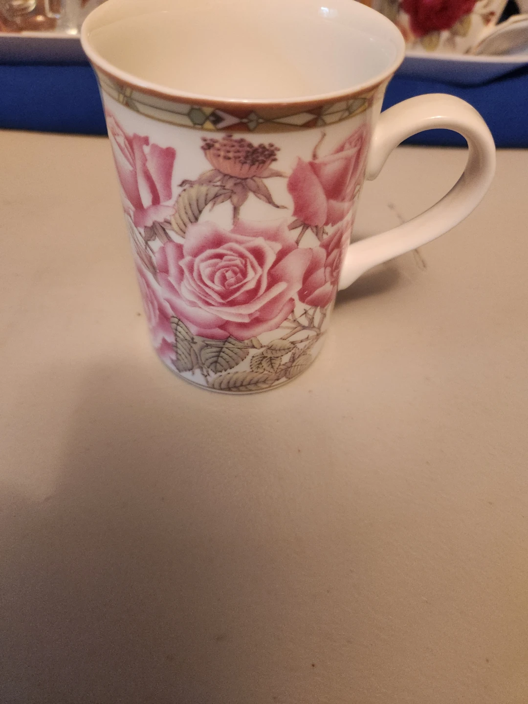 Royal Bone China Collector's Series Roses Mug