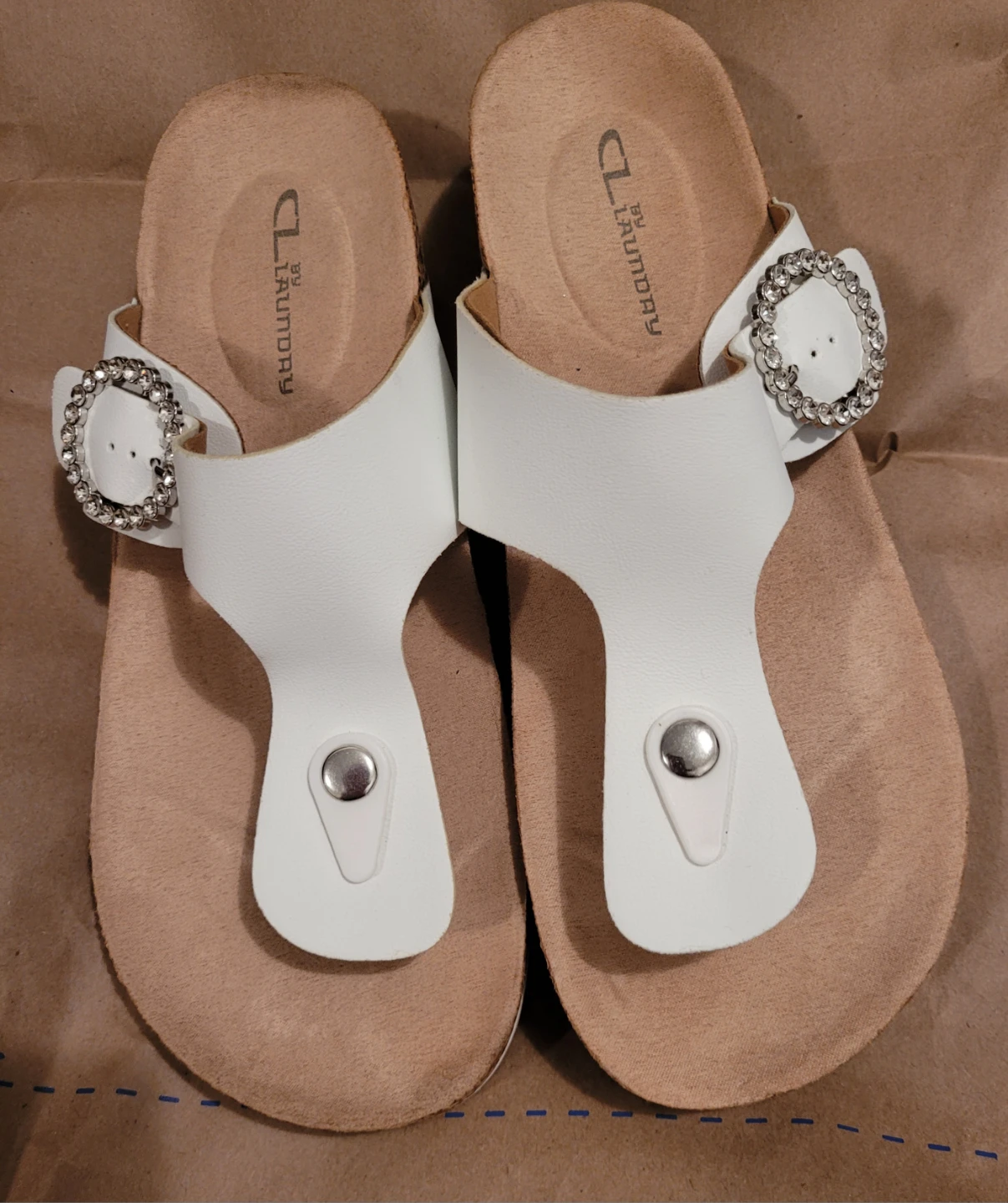 WHITE BLINGY SANDLES $60.00  BRAND NEW.