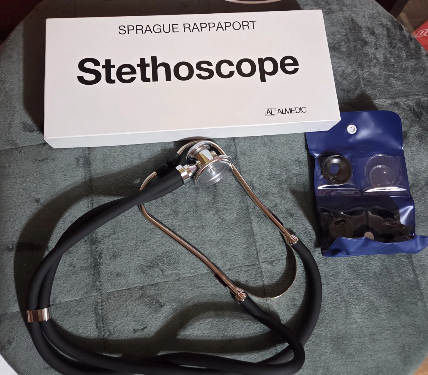 Stethoscope and Blood Pressure Monitor - photo 2