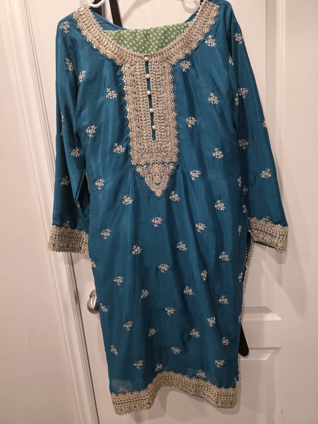 Teal Embroidered Kurti with Pants and Scarf Set - photo 2