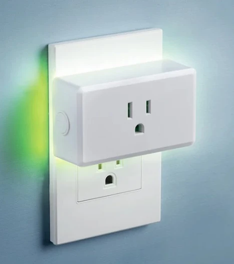 Globe Smart Night Light Plug - photo 3