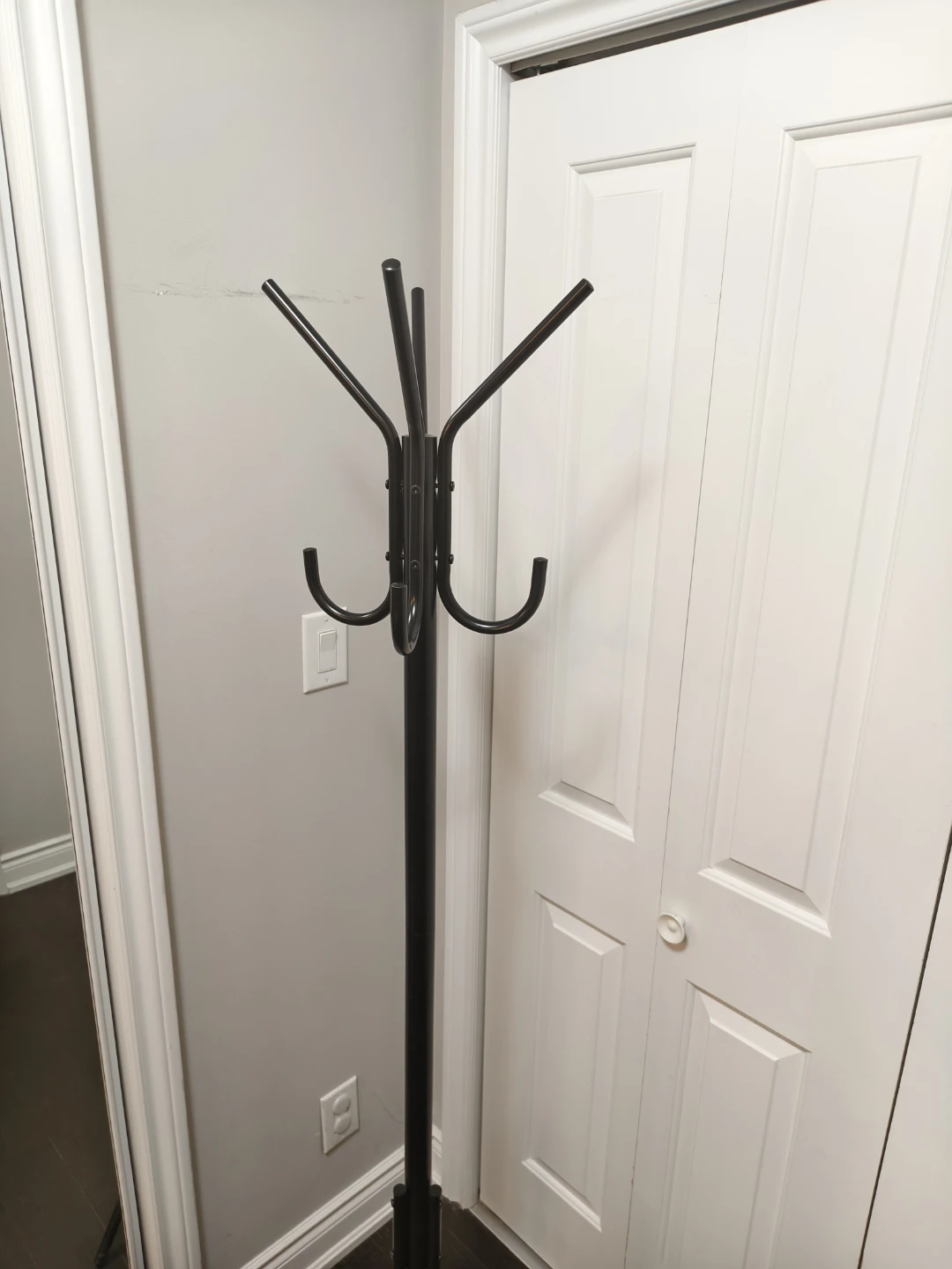 Black Metal Coat Rack