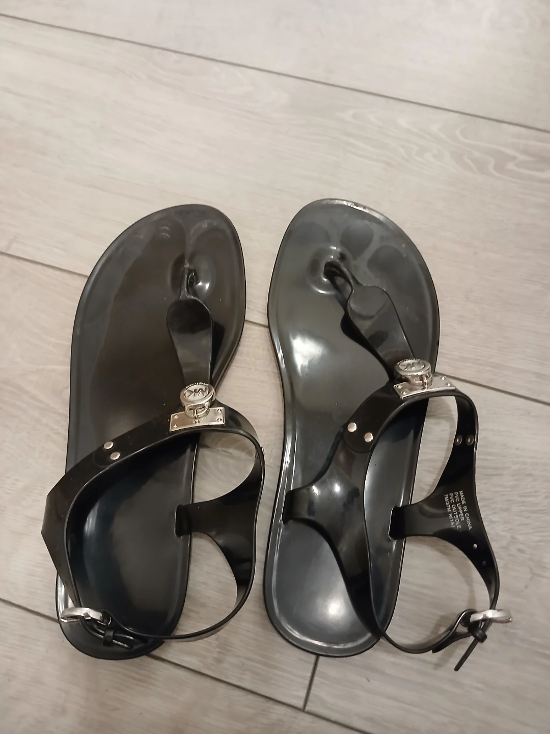 Michael Kors Black Jelly Thong Sandals - photo 2
