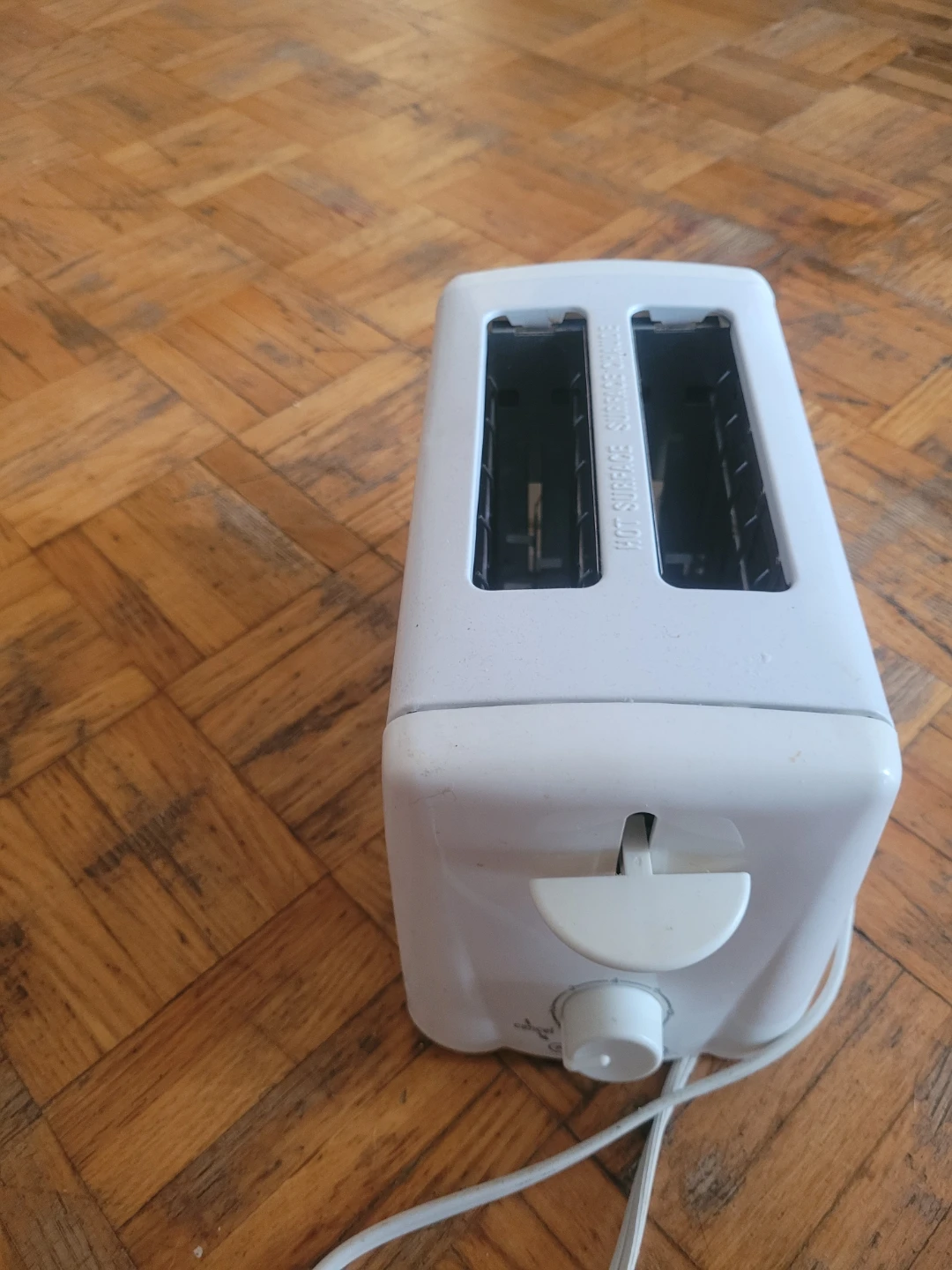 White 2-Slice Toaster