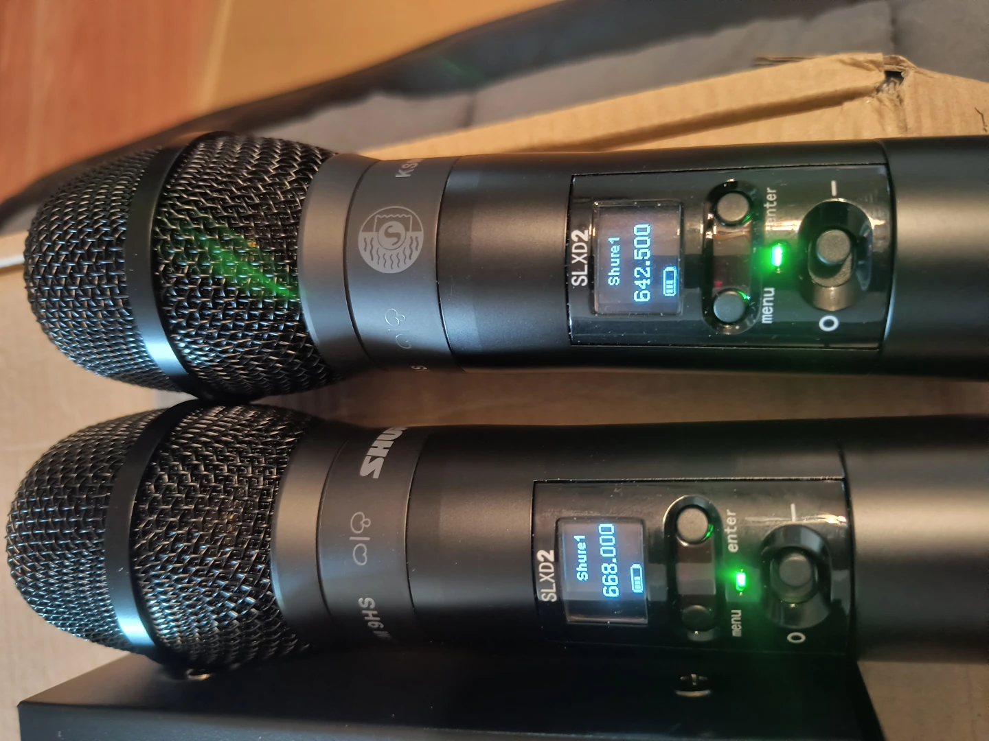 Brand new Shure SLX-D Dual Wireless Microphone System - photo 3