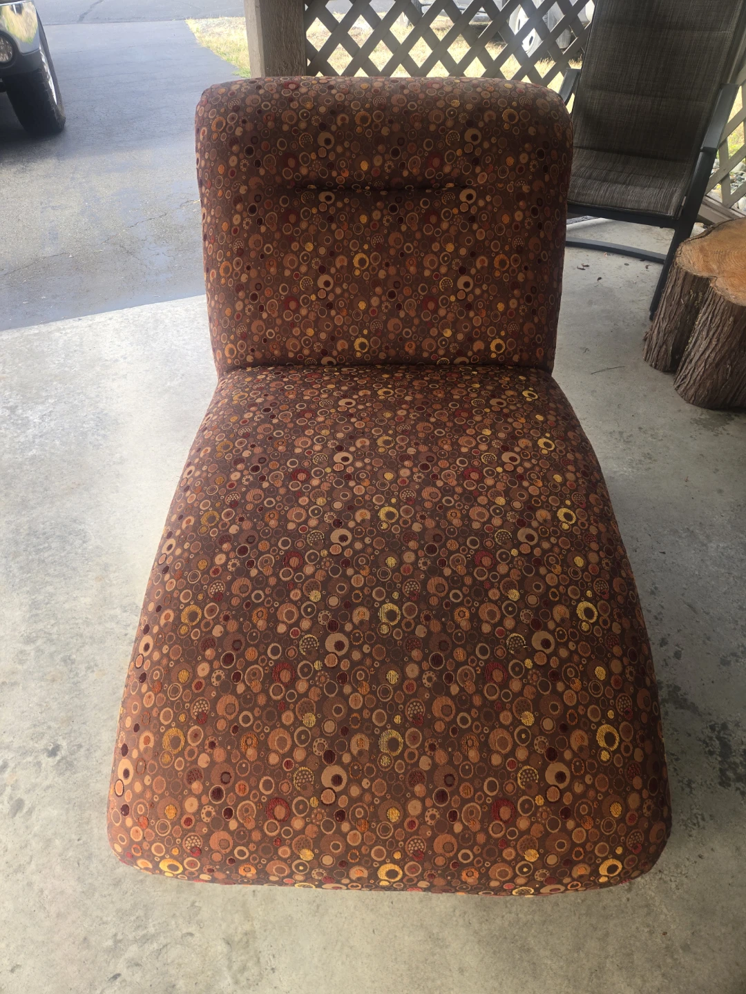 Unique Pattern Chaise Lounge Chair