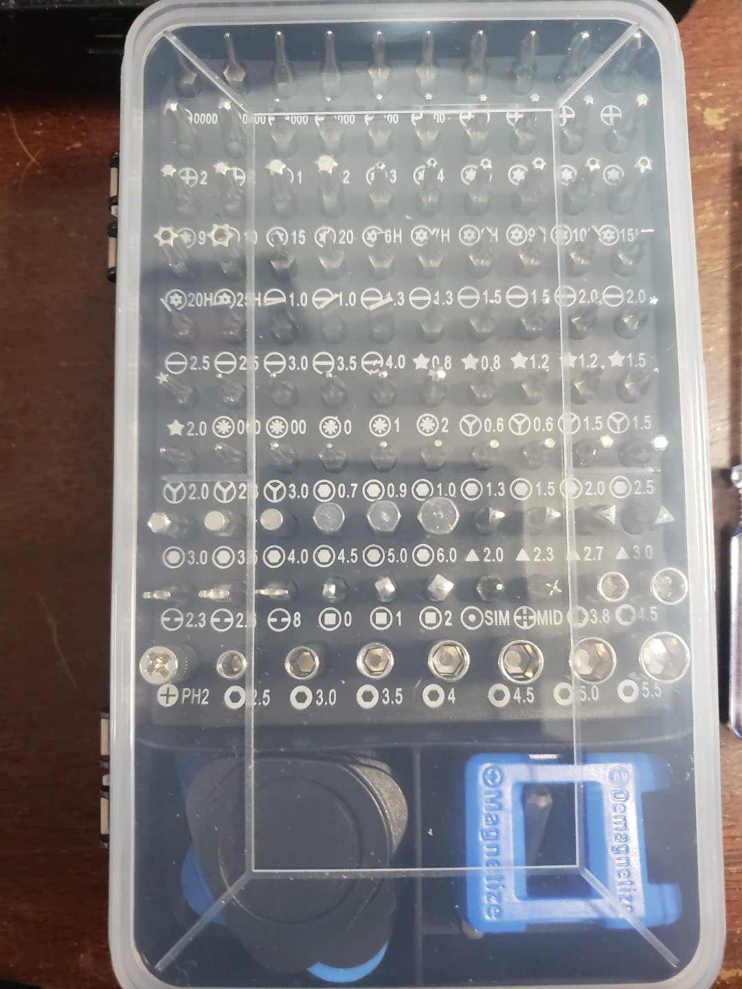 Electronics repair tool kit & extras - photo 3