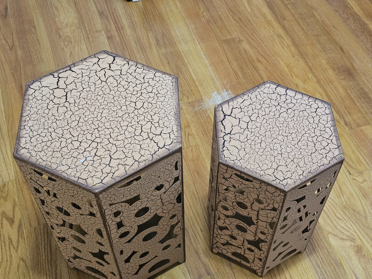 Set of 2 Decorative Hexagonal Pedestal Stands - photo 2