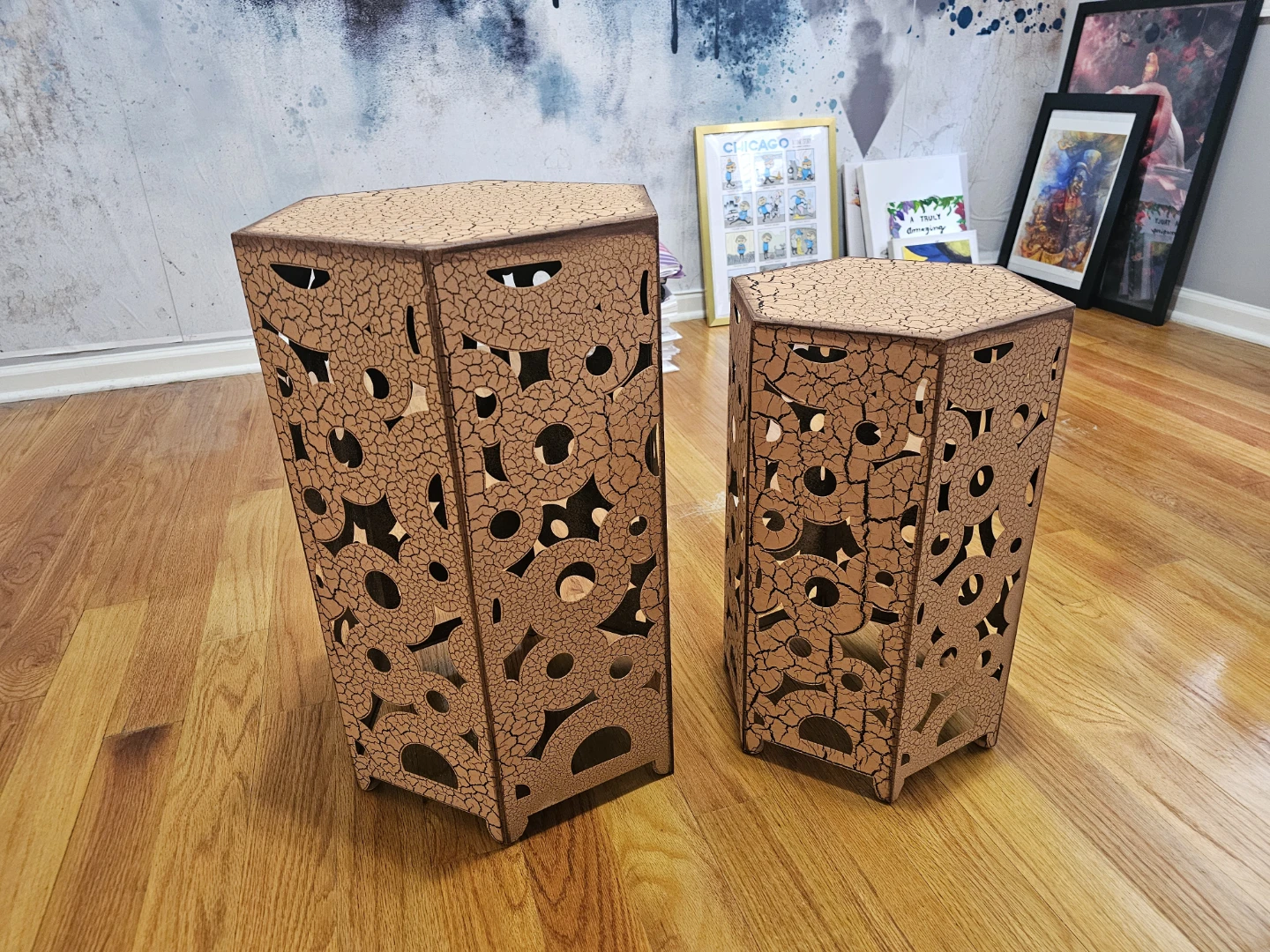 Set of 2 Decorative Hexagonal Pedestal Stands - photo 3