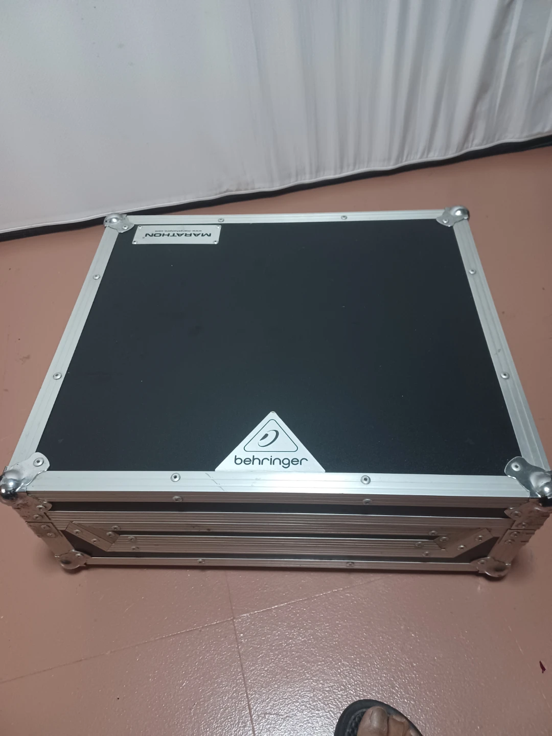 American Audio VMS4 DJ Controller in Behringer Road Case - photo 2