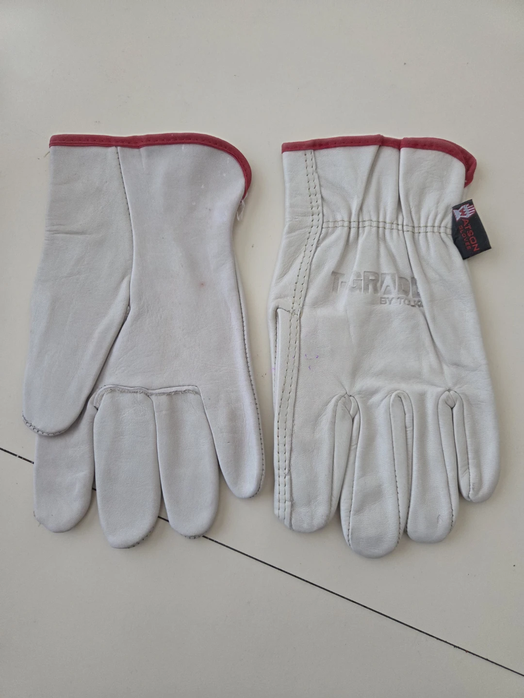 Leather ladies NEW work gloves by Watson. - photo 2