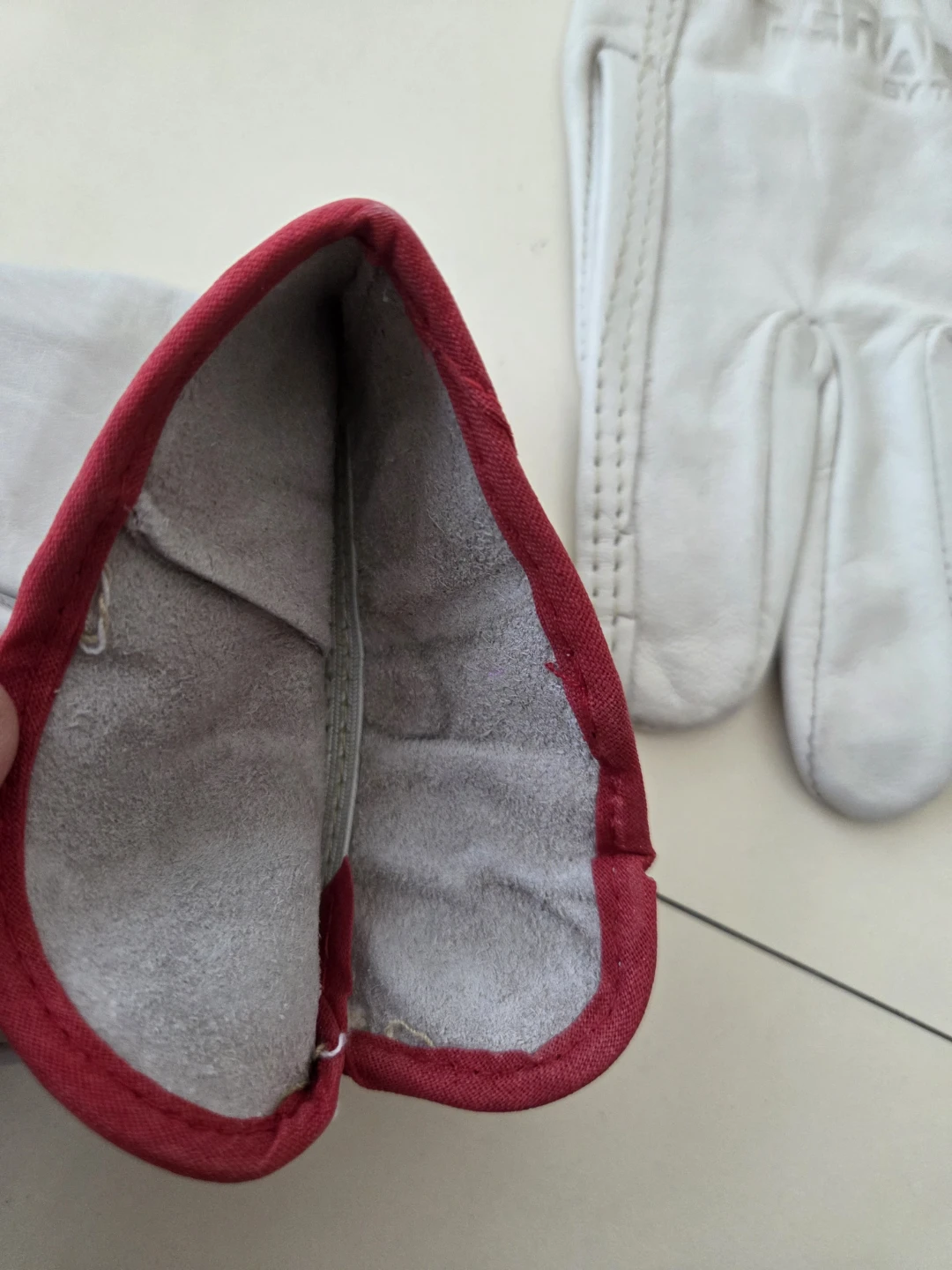 Leather ladies NEW work gloves by Watson. - photo 3