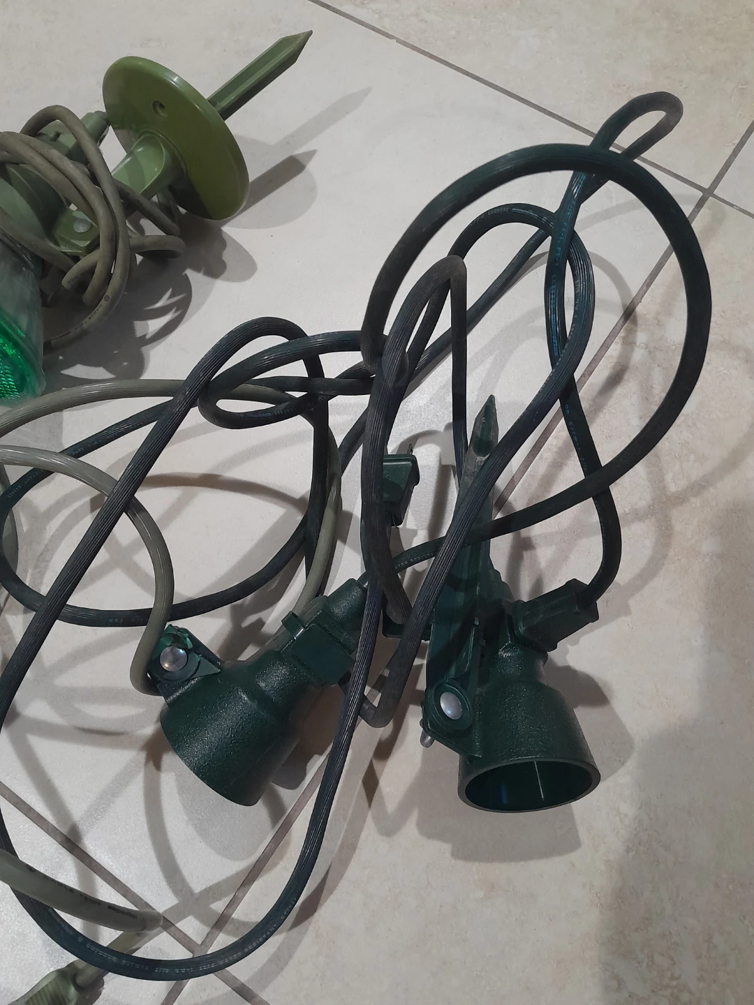 Outdoor Landscape Lights with Red and Green Bulbs - photo 2