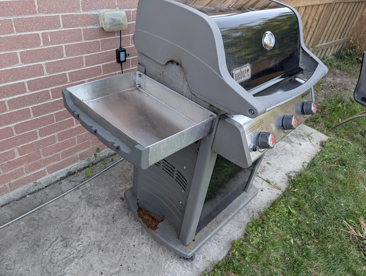 Weber Spirit Gas Grill - photo 2
