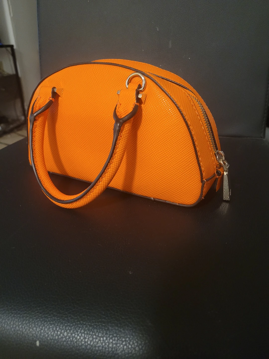 Guess Orange Dome Handbag - photo 2