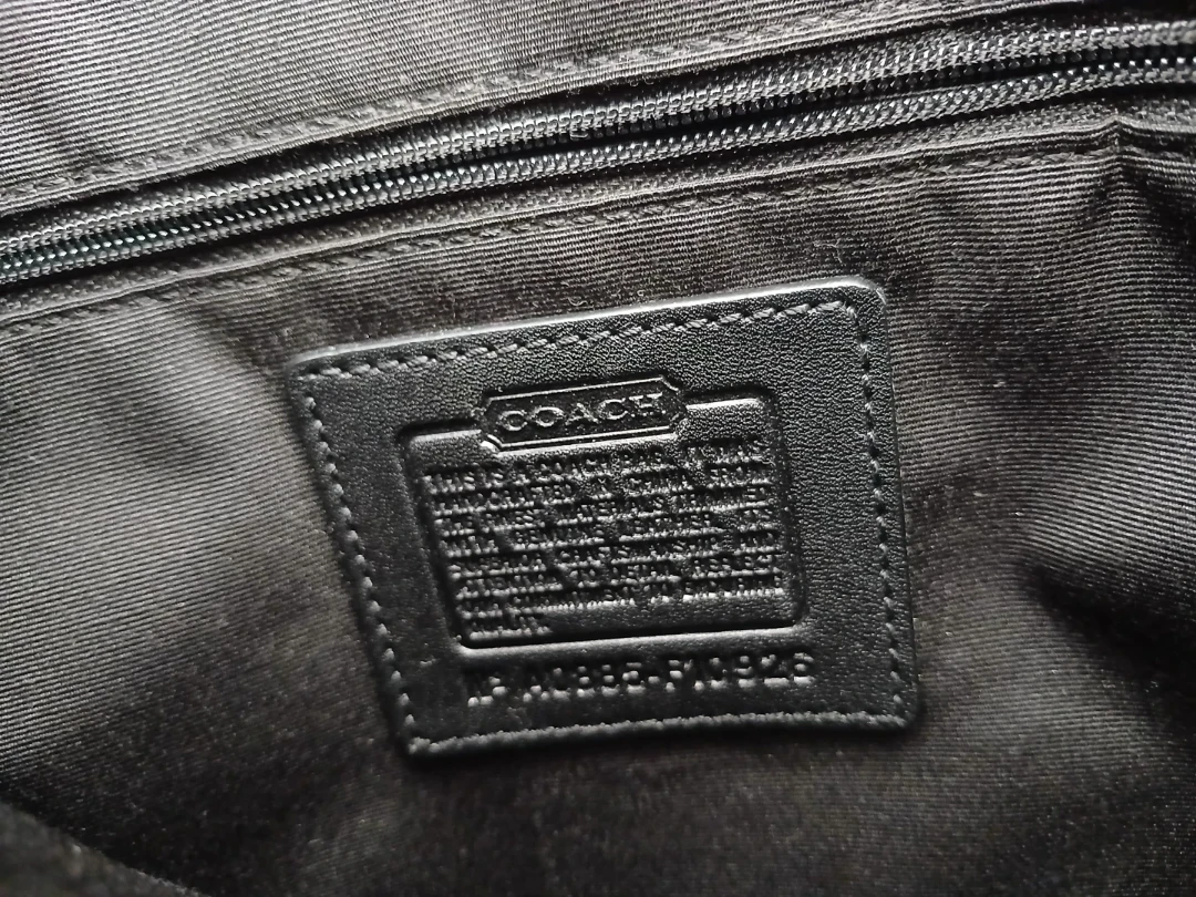 Coach Shoulder Bag - photo 5