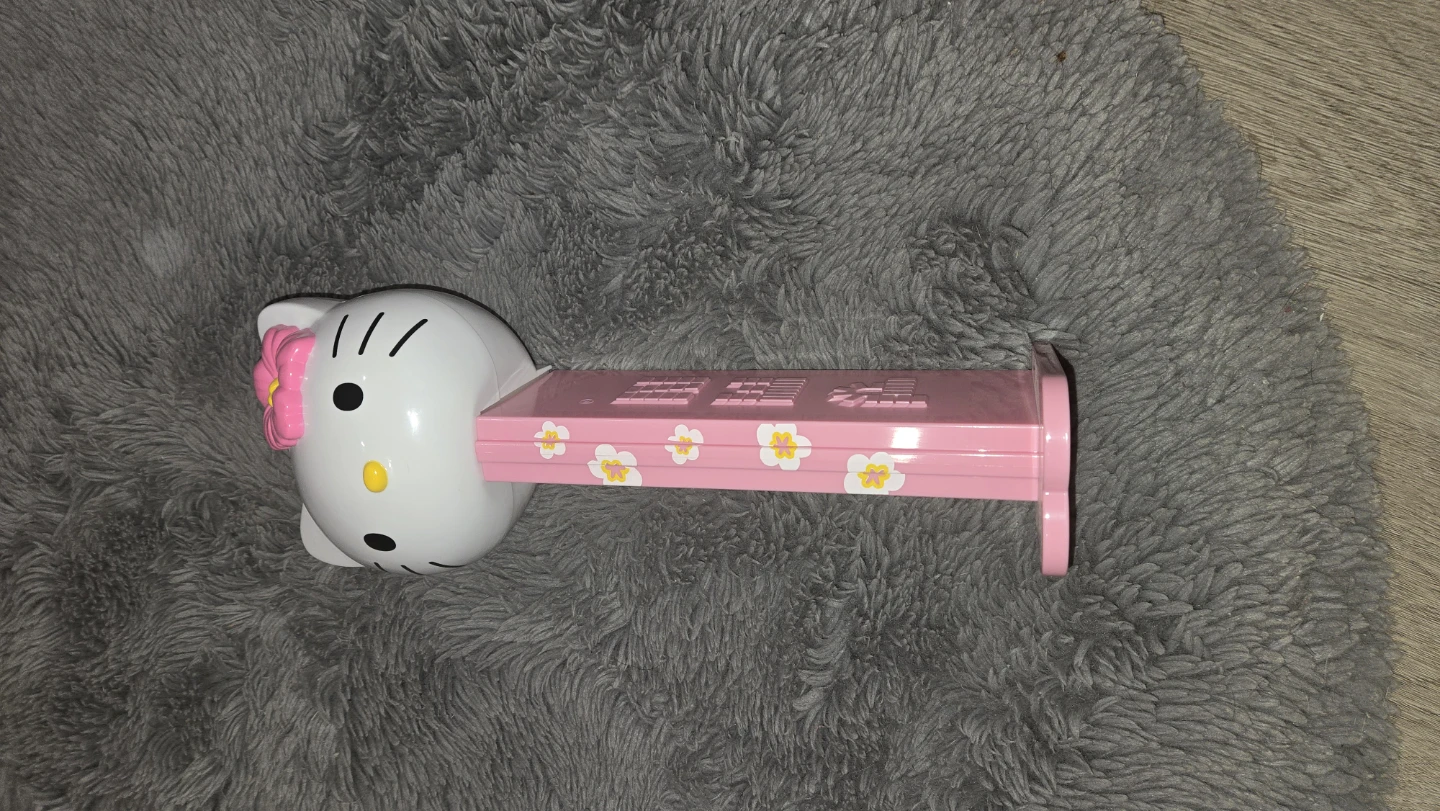 Hello Kitty PEZ Dispenser Candy Toy