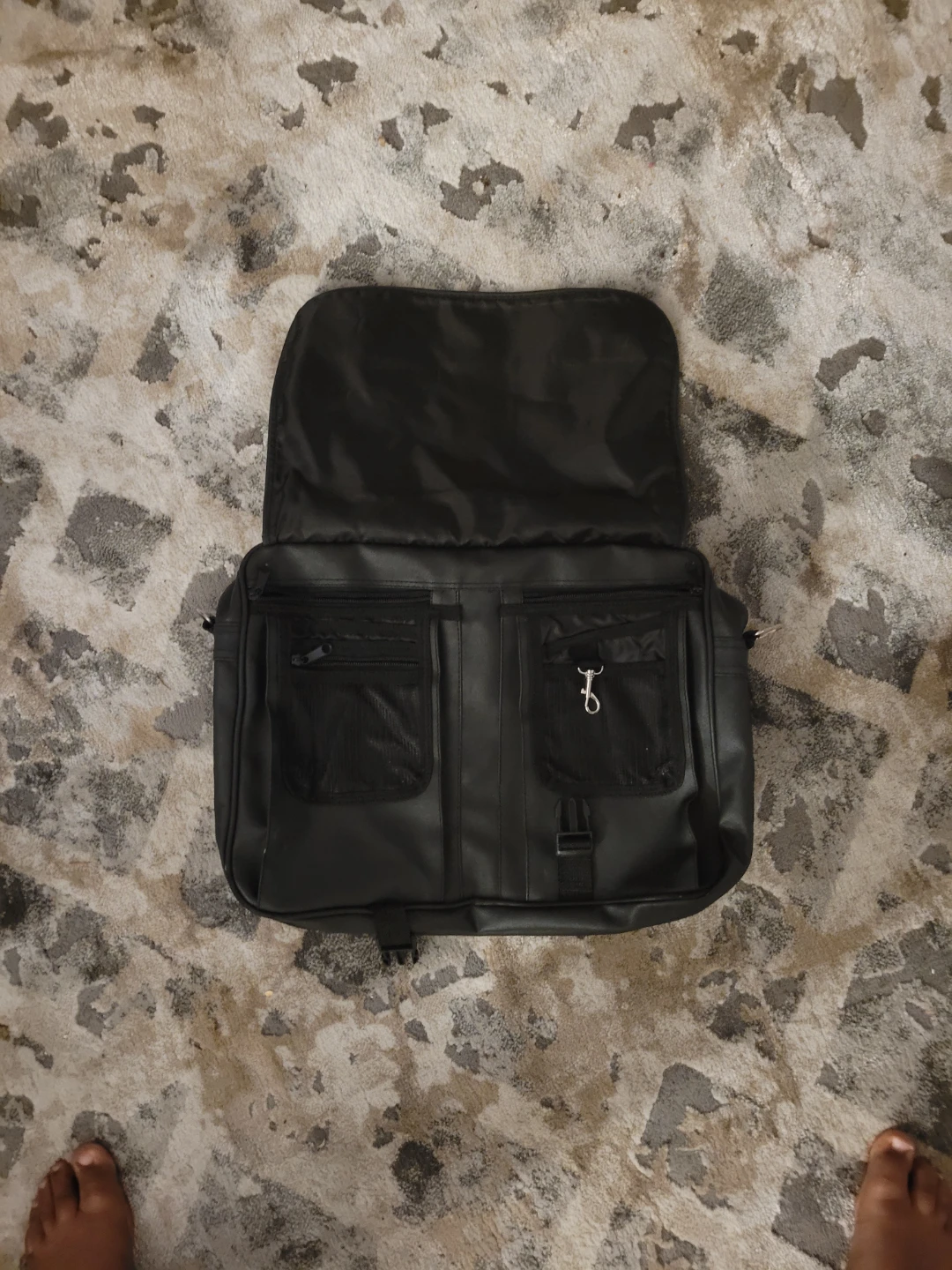 Black Messenger Bag - photo 5